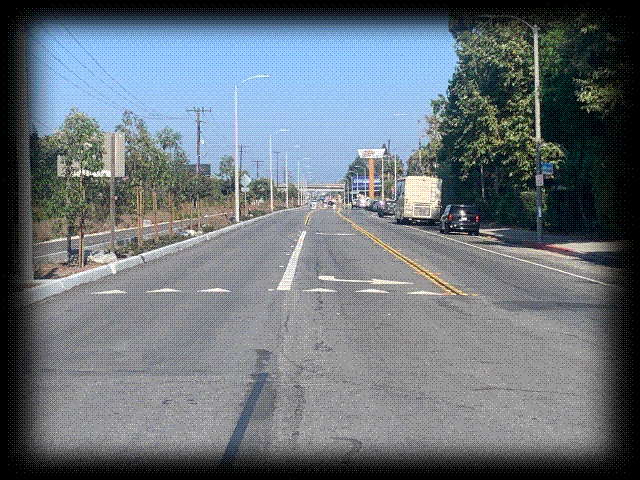 Dedicated turn lane and centre lane on Garden Grove Boulevard